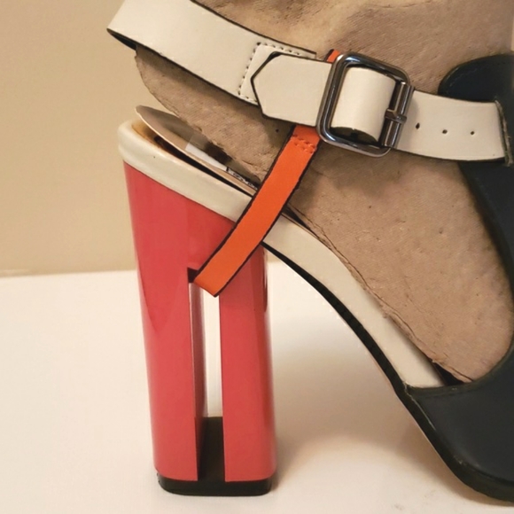 Disco Diva! Navy faux Leather & Orange heels 6.5 EUC - Picture 2 of 13